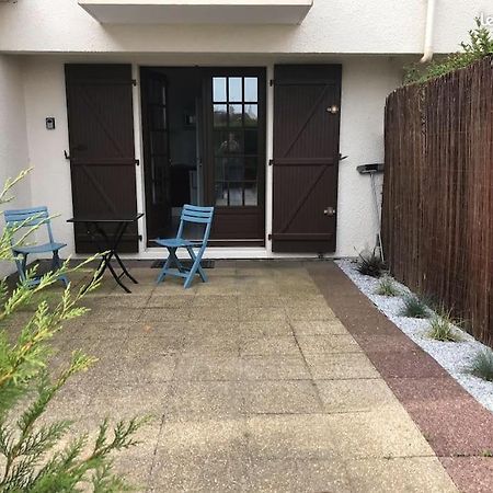 Studio De Plain-Pied Avec Terrasse Tout Proche Mer Courseulles-sur-Mer Eksteriør bilde